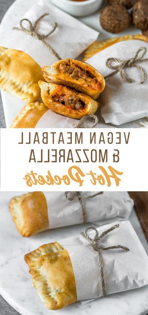 Μια vegan εκδοχή ενός δημοφιλούς κατεψυγμένου πιάτου, χωρίς όλα τα περίεργα συστατικά. Για αυτή τη συνταγή χρειάζεστε μόνο ΤΕΣΣΕΡΑ συστατικά—έτοιμη ζύμη, κεφτεδάκια, τυρί μοτσαρέλα και σάλτσα μαρινάρα. Είναι τέλεια για το σχολείο ή τη δουλειά, τα παιδιά θα τα λατρέψουν ΚΑΙ θα σας ταξιδέψουν πίσω στην παιδική σας ηλικία. #vegan #hotpockets #homemade #healthier #easy #4ingredients #fooldproof #kids #vegankids #veganschool #veganlunchbox #workmeal #lunchbox #childhood