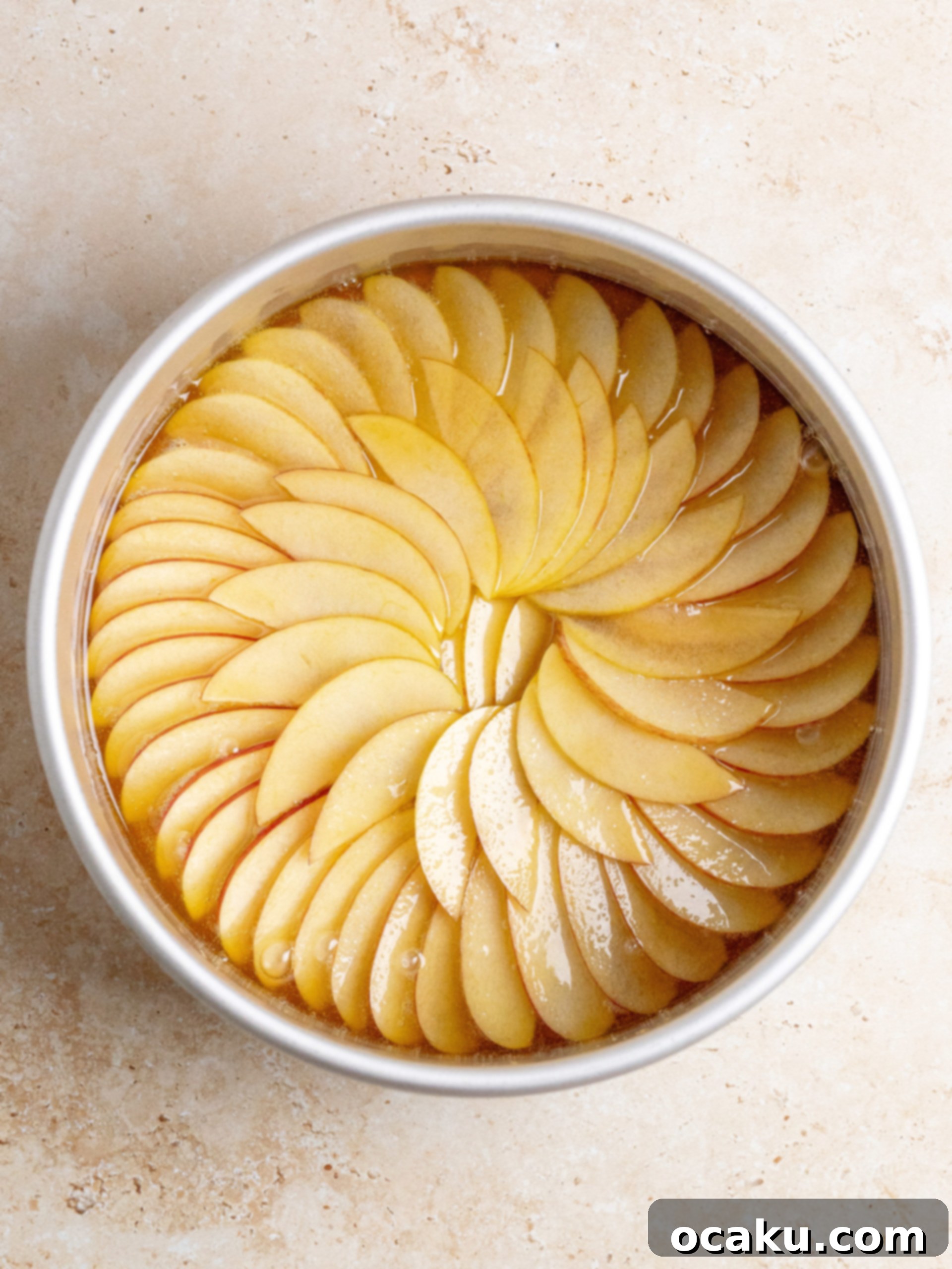 Maple caramel poured over apple slices