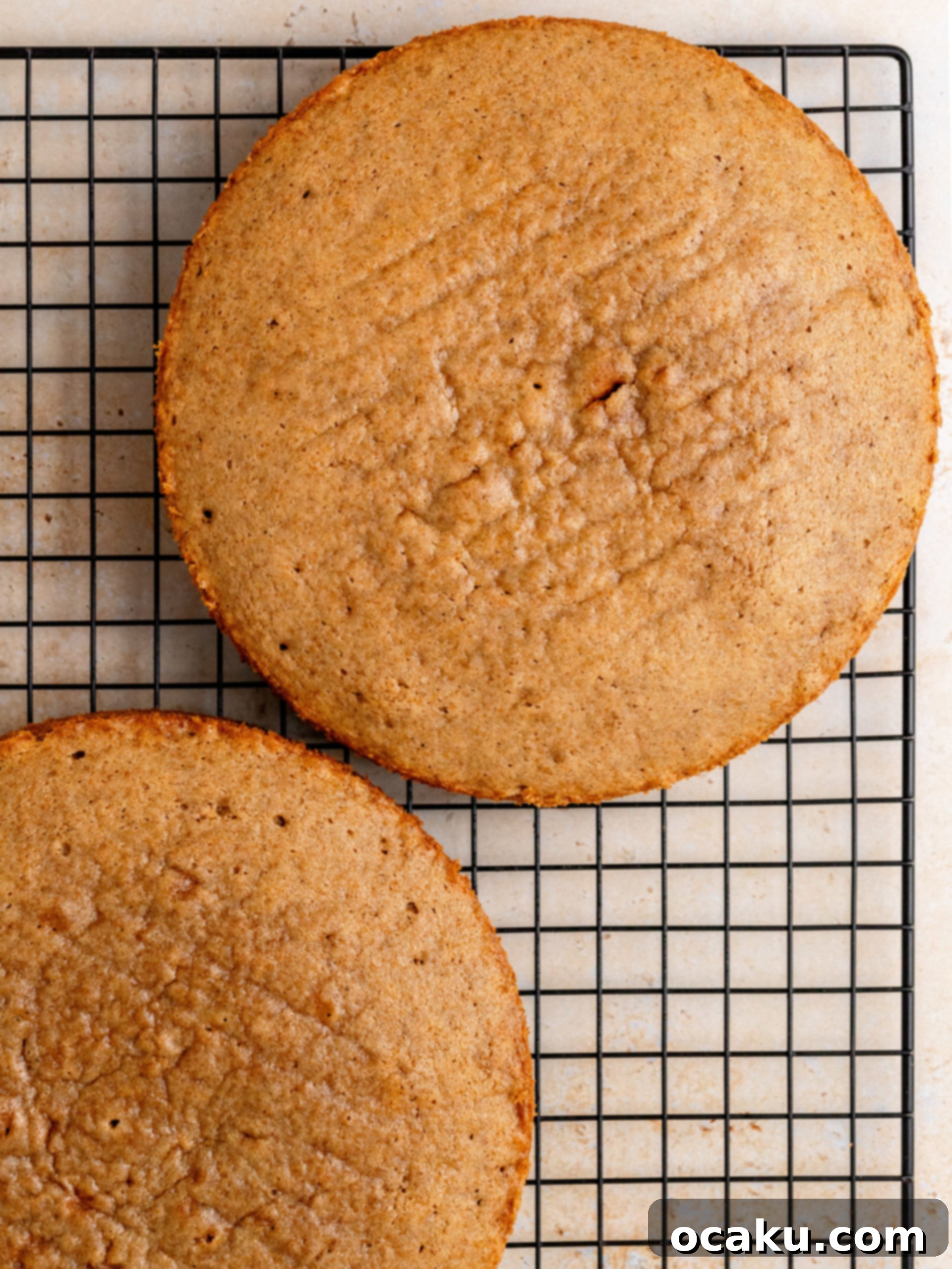 Chai Cake being frosted
